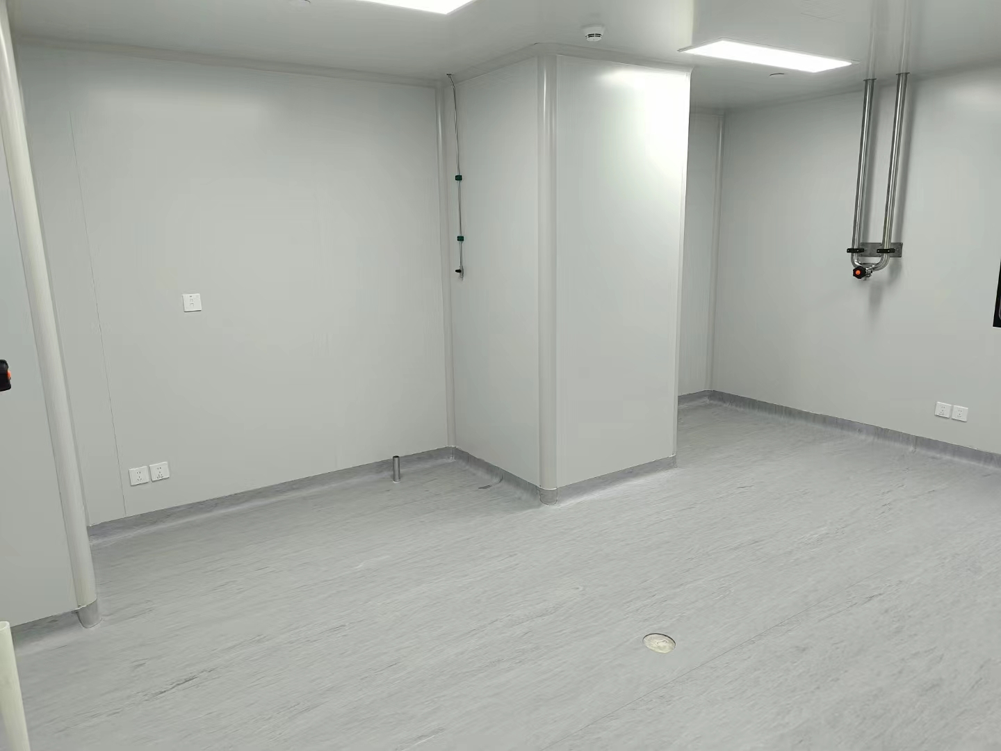 江蘇常熟萬級GMP潔凈車間裝修