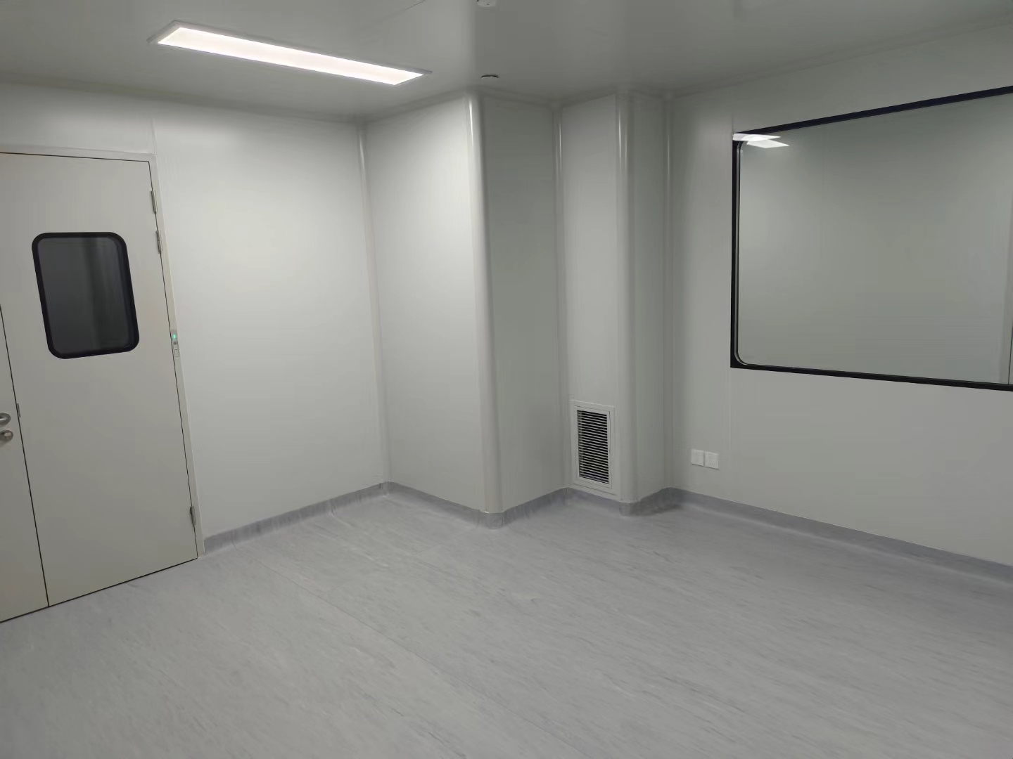 江蘇常熟萬級GMP潔凈車間裝修