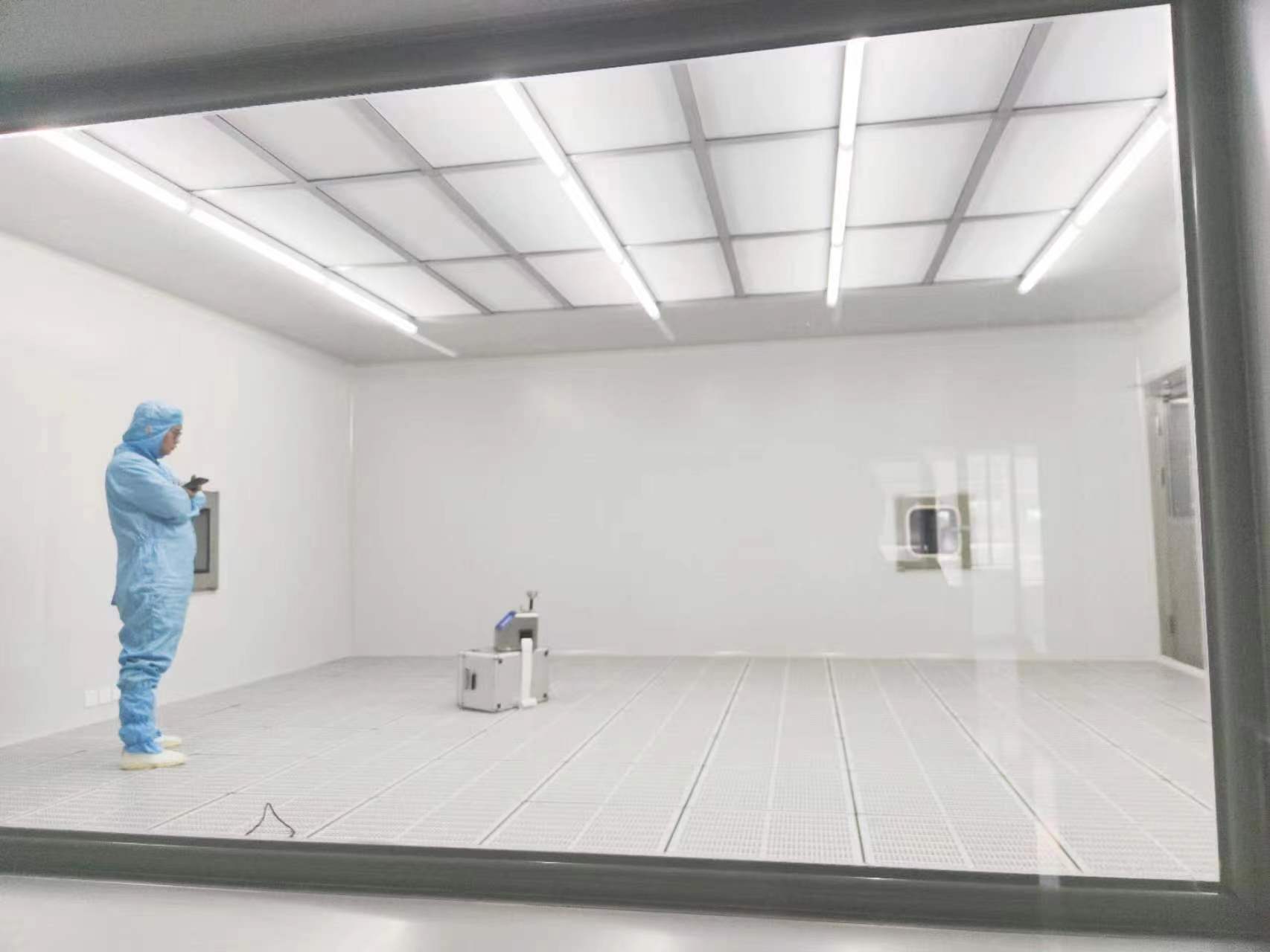 上海金山百級/萬級潔凈室裝修工程